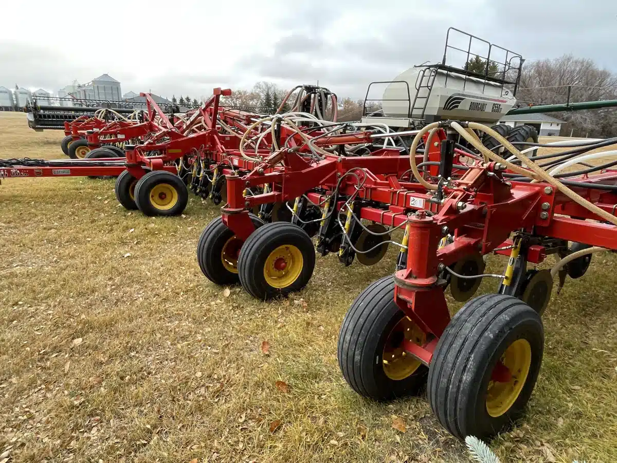 Gallery image 2 for 2013 Bourgault 3320-SIZE-UNSPECIFIED Air Drill