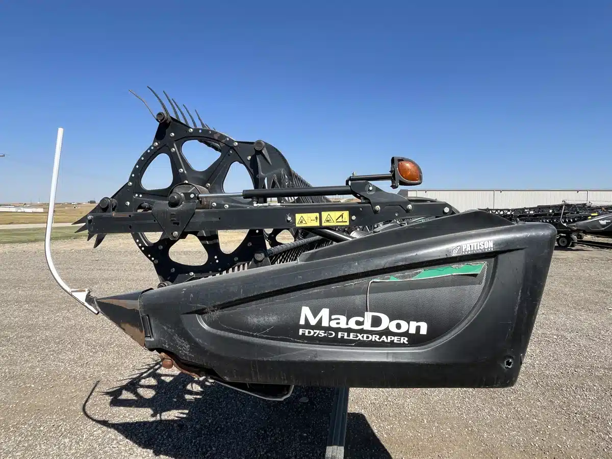 Gallery image 2 for 2017 MacDon FD75 Header - Flex Draper
