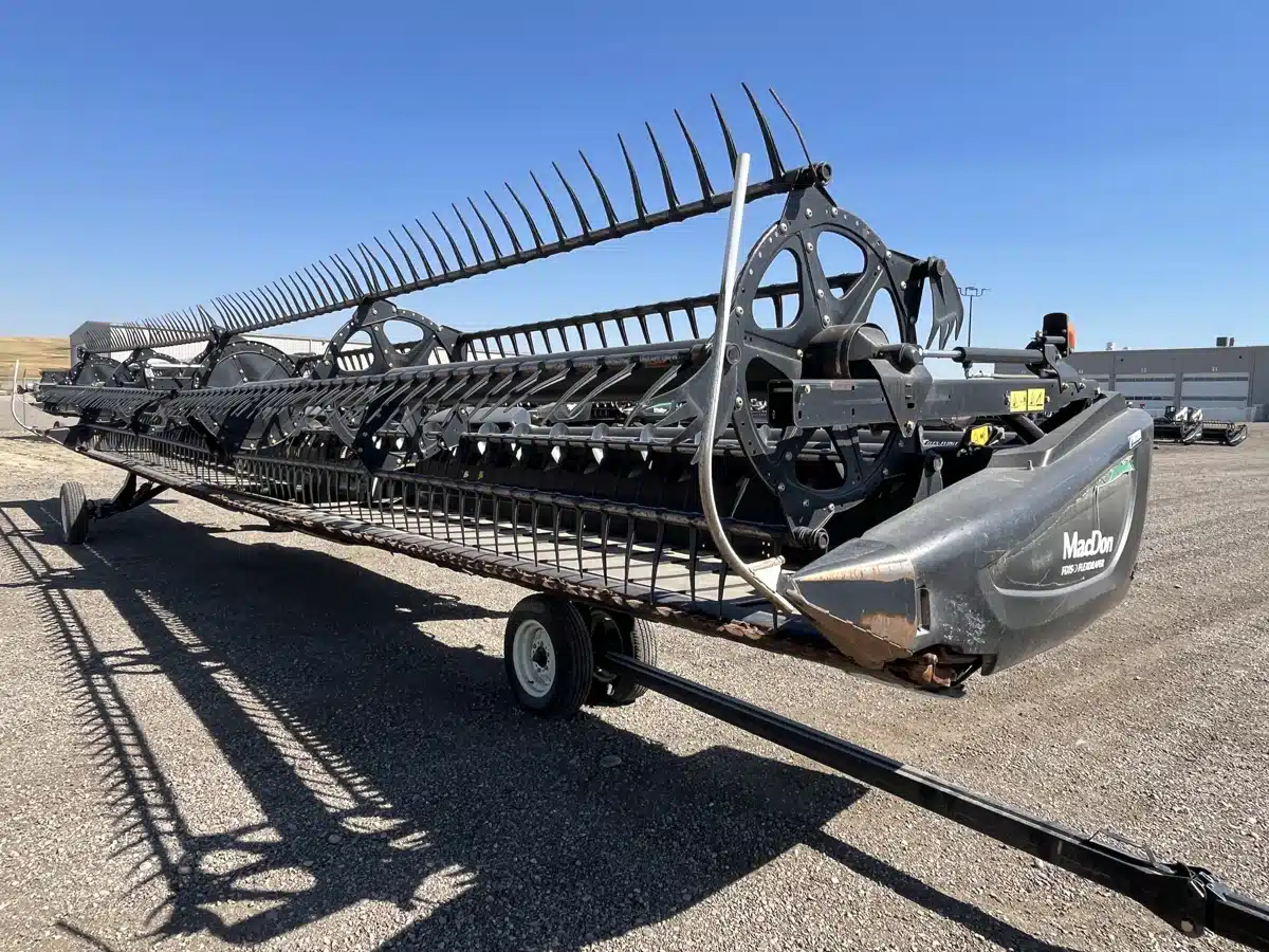 Gallery image 1 for 2017 MacDon FD75 Header - Flex Draper