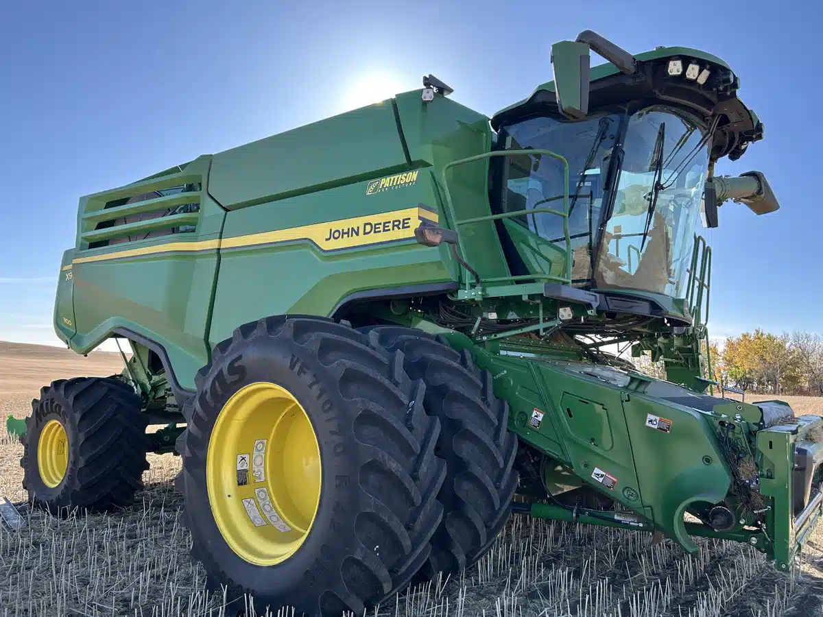 John Deere X9 1100 for sale in Canada