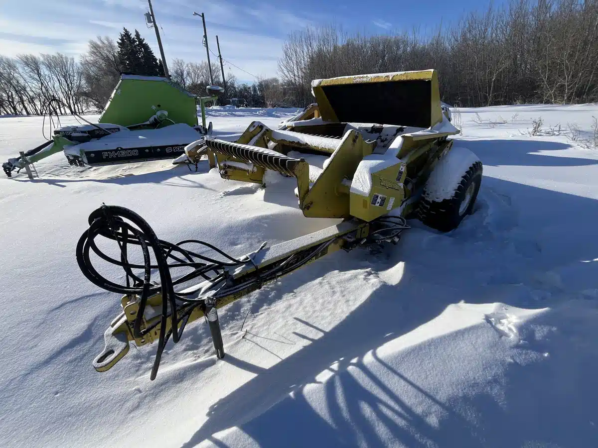 2004 Degelman 7200 Rock Picker