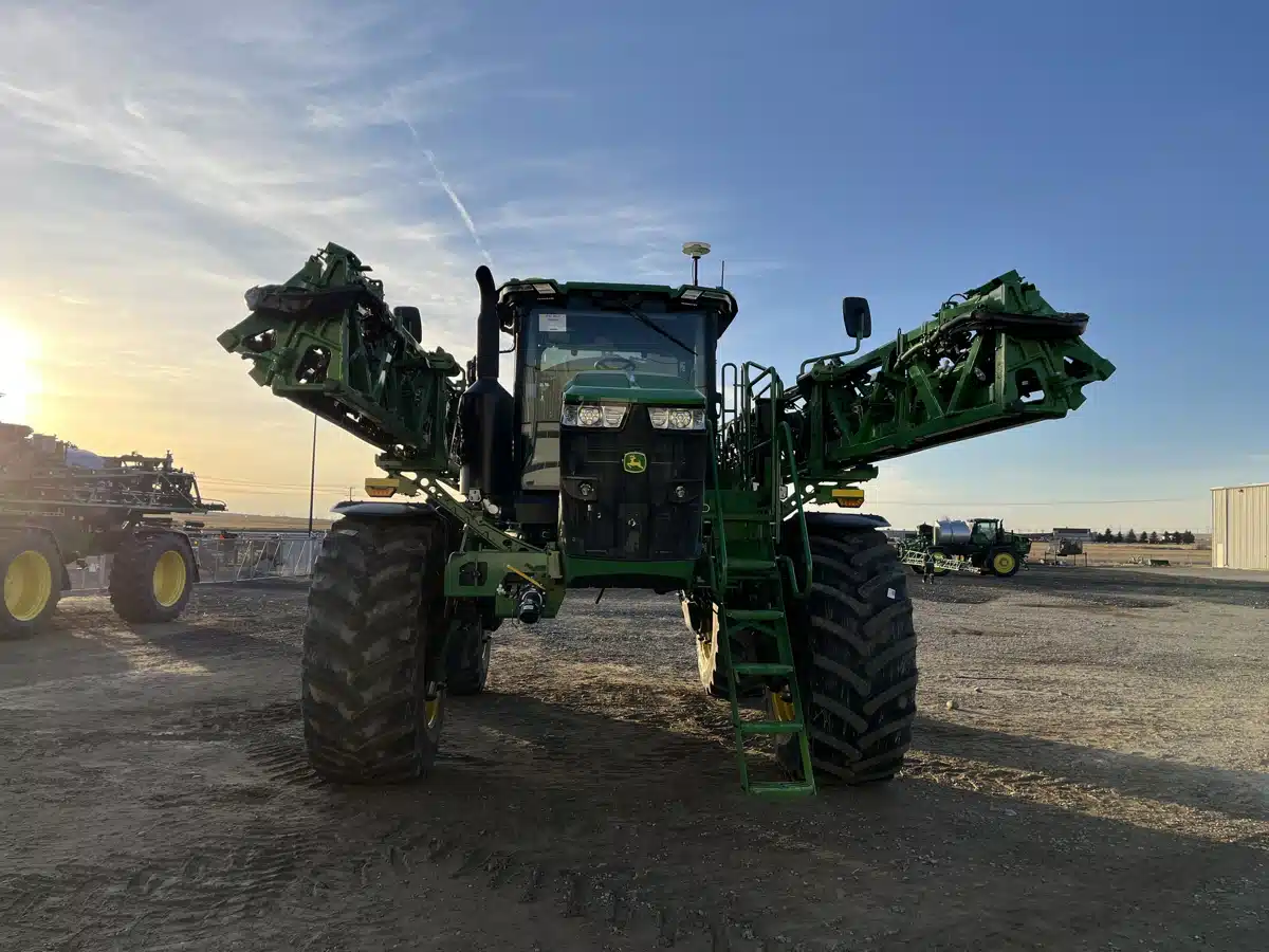 Gallery image 2 for 2026 John Deere 616R Sprayer - Self Propelled