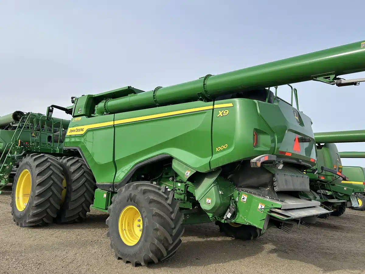 Gallery image 2 for 2022 John Deere X9 1000 Combine