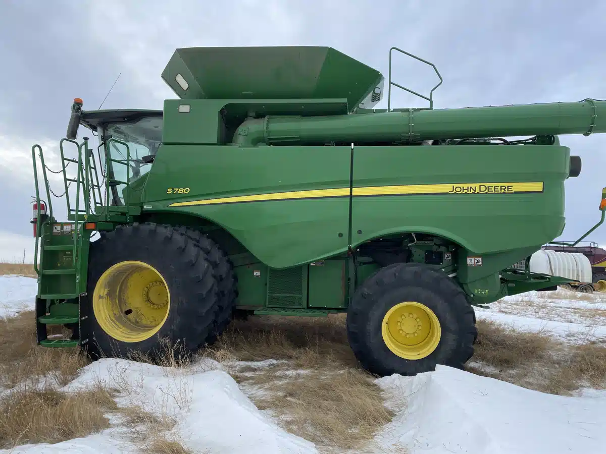 Gallery image 2 for 2019 John Deere S780 Combine