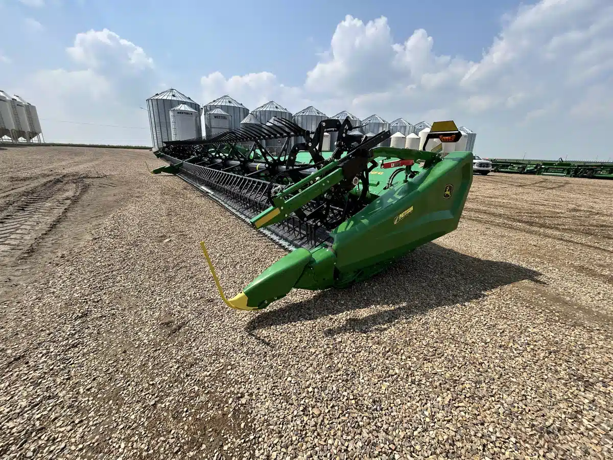 Gallery image 1 for 2025 John Deere HD45F Header - Flex Draper