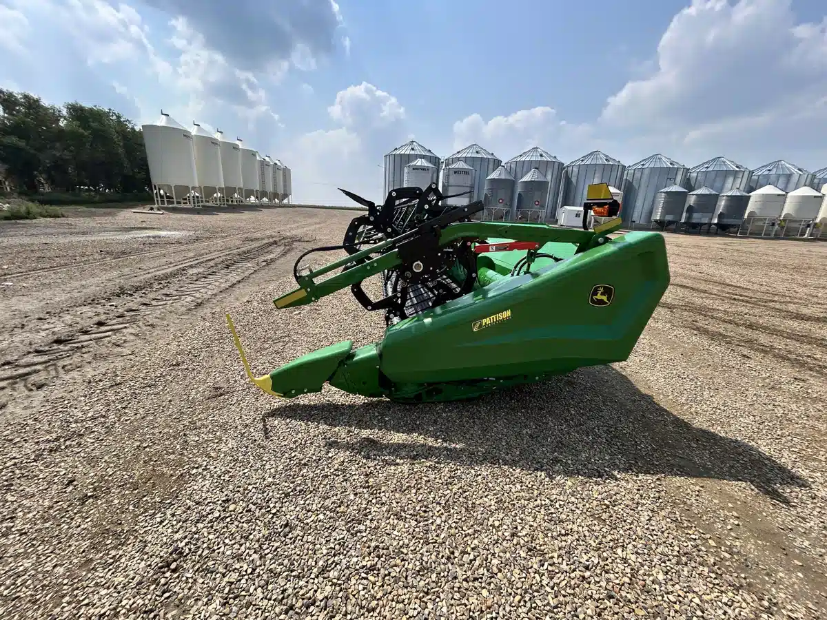 Gallery image 2 for 2025 John Deere HD45F Header - Flex Draper