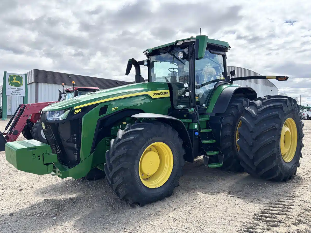 Gallery image 1 for 2024 John Deere 8R 370 Tractor