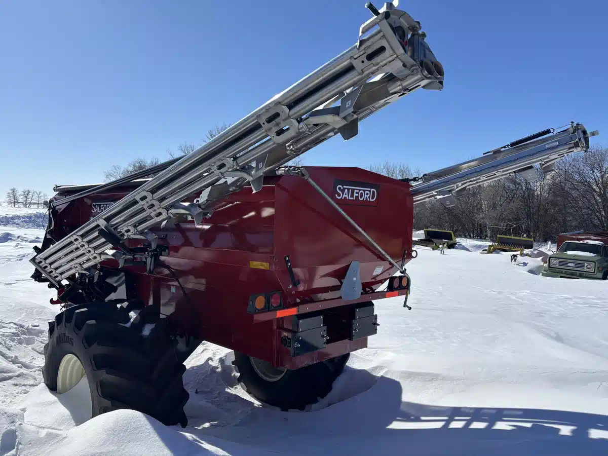 Gallery image 2 for 2022 Salford VALMAR 8611 Spreader - Fertilizer