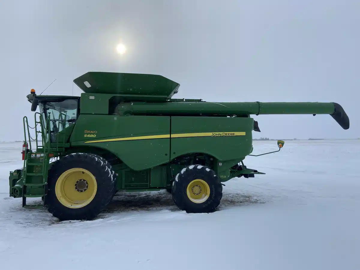 Gallery image 2 for 2014 John Deere S680 Combine