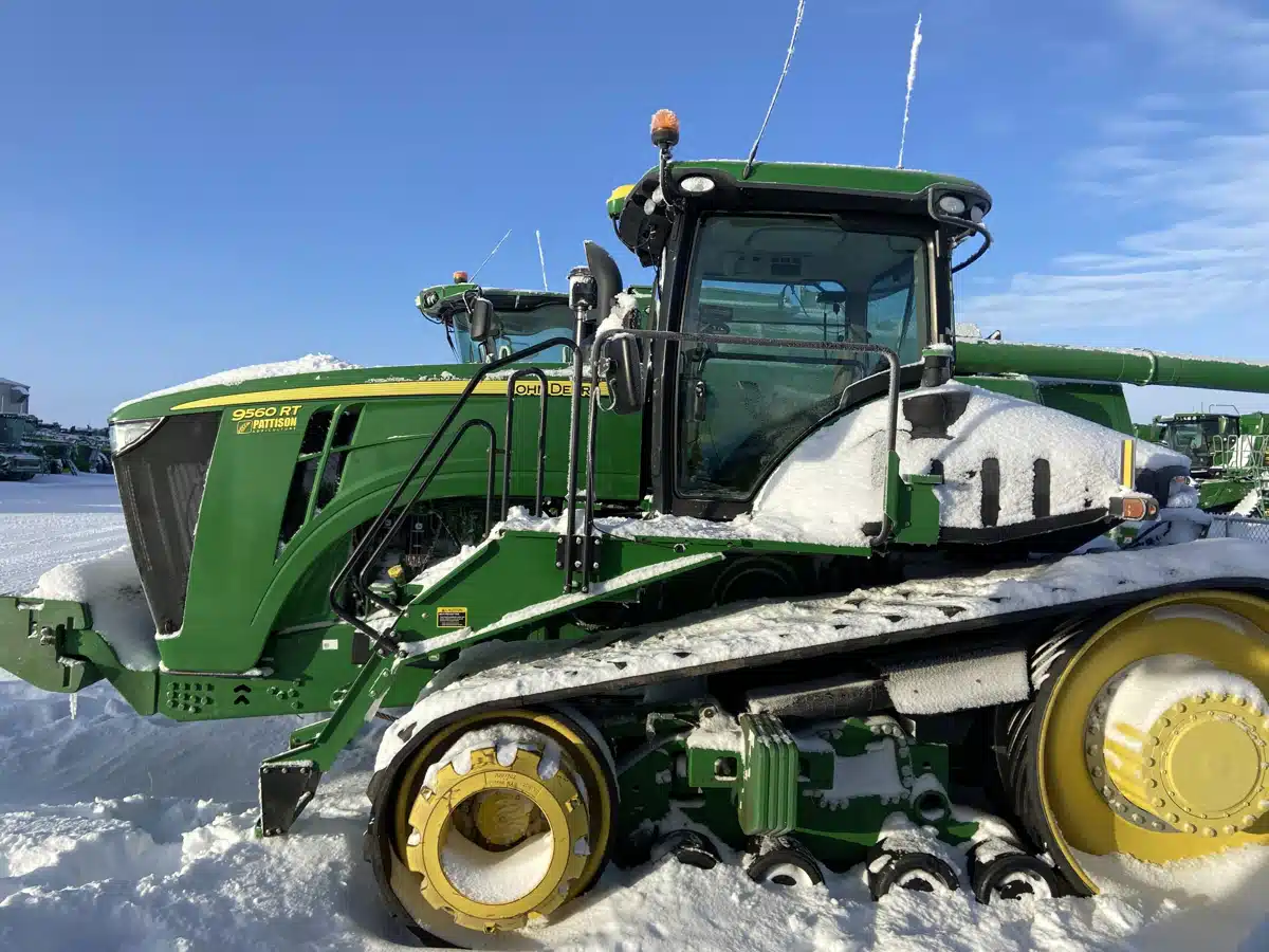 Gallery image 2 for 2013 John Deere 9560RT Tractor