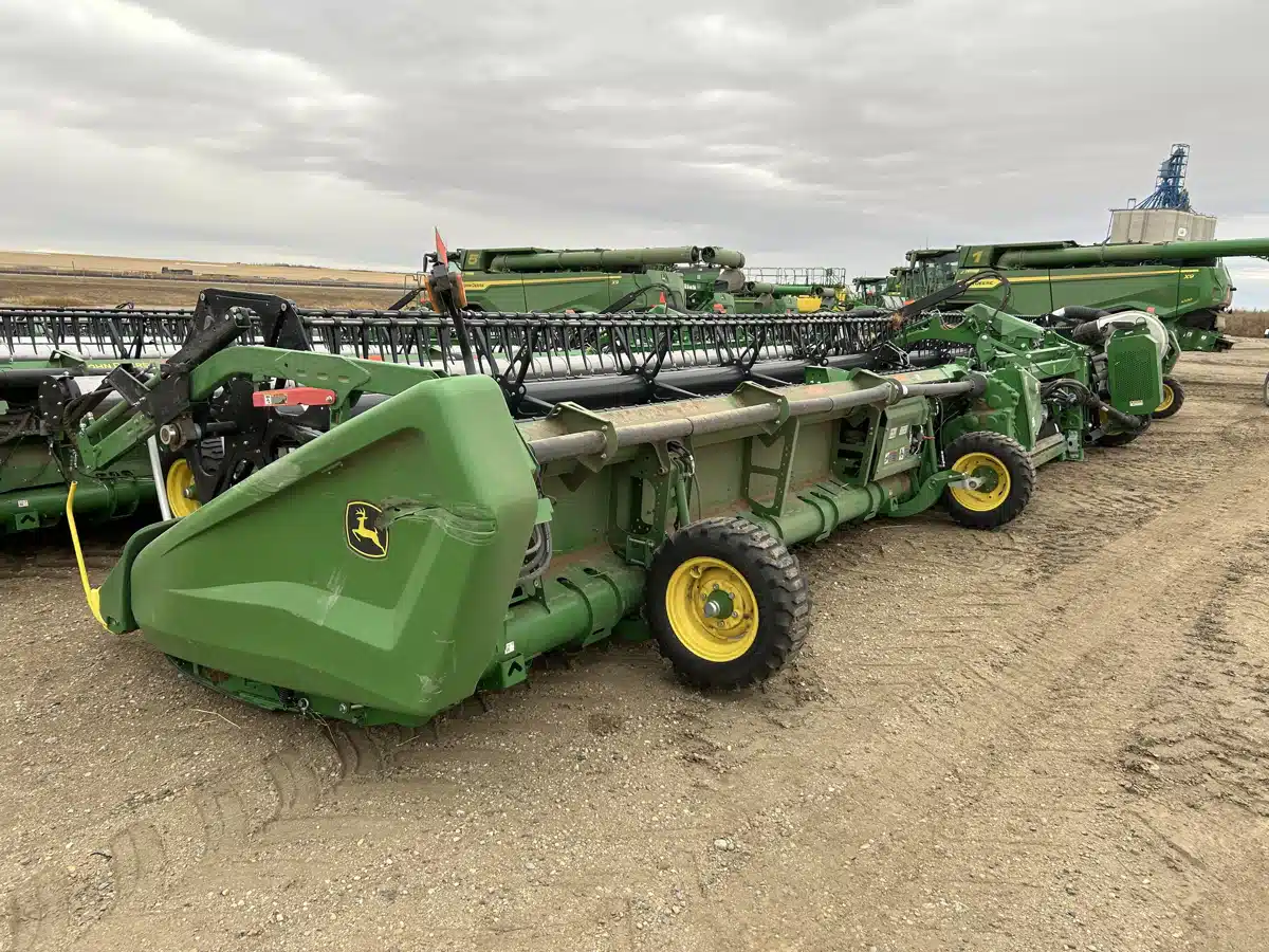 Gallery image 2 for 2022 John Deere HD50F Header - Flex Draper
