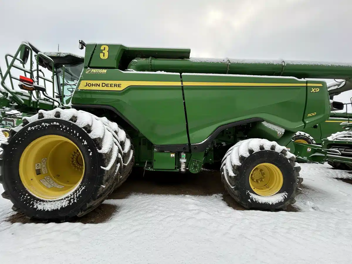 Photo de la Galerie 2 pour 2024 John Deere X9 1100 Batteuse
