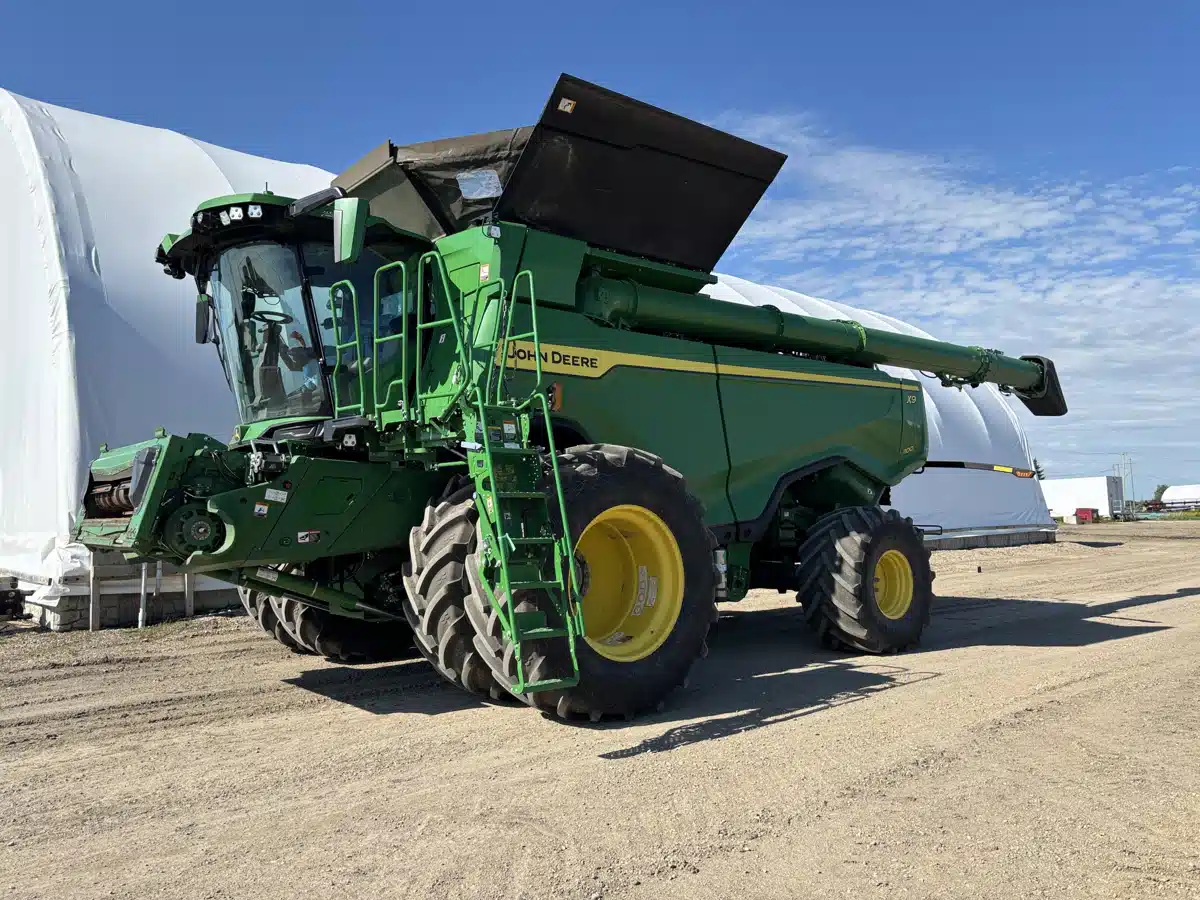 Photo de la Galerie 1 pour 2023 John Deere X9 1100 Batteuse