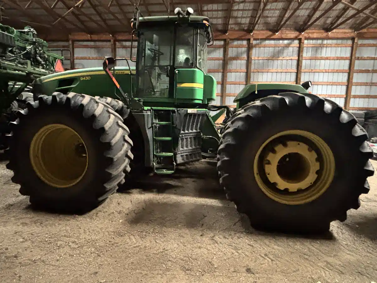 Gallery image 2 for 2008 John Deere 9430 Tractor