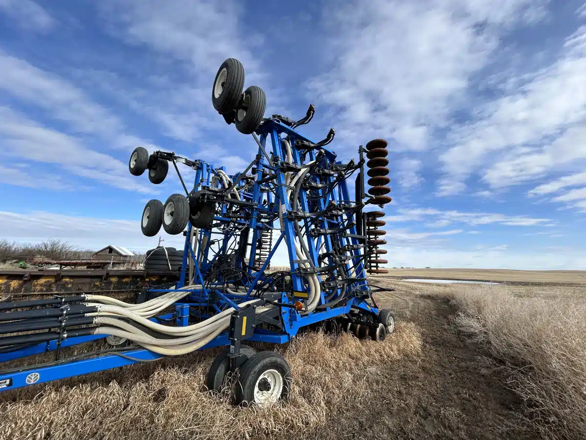 Photo de la Galerie 1 pour 2006 New Holland SD440A Semoir à air