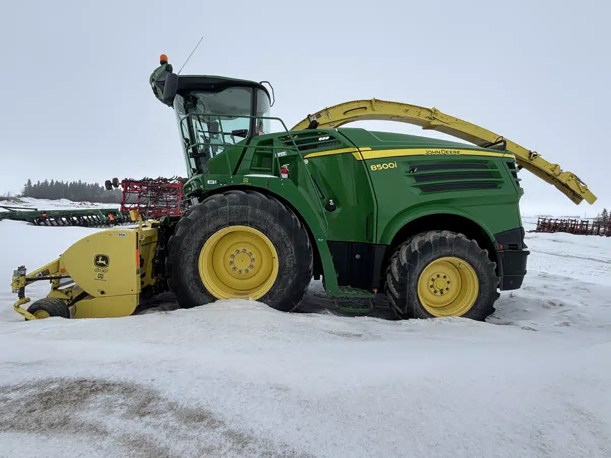 Gallery image 2 for 2015 John Deere 8500 Forage Harvester
