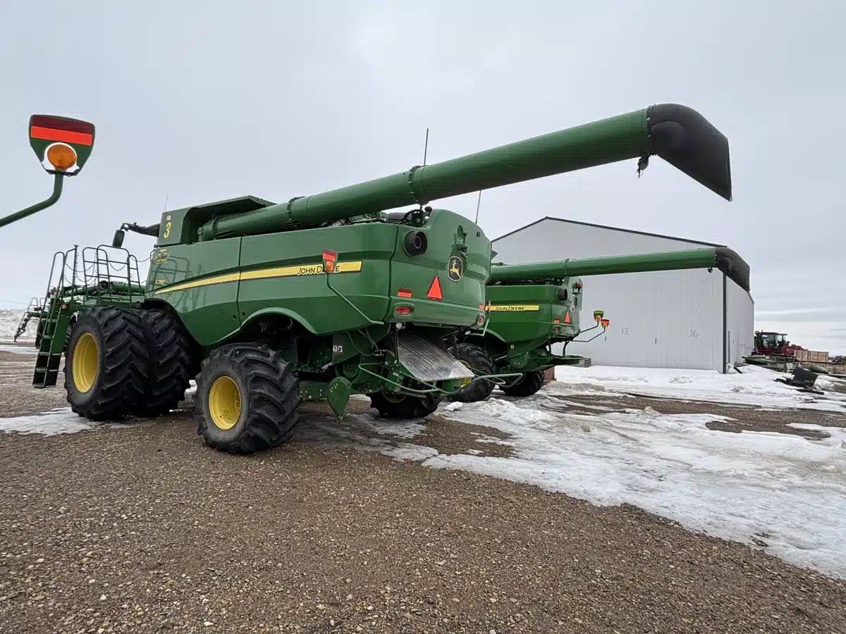Gallery image 2 for 2021 John Deere S780 Combine