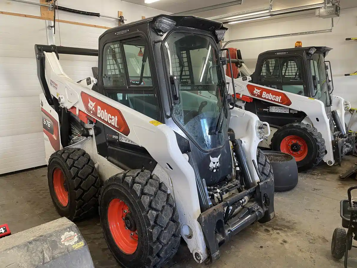Photo de la Galerie 1 pour 2025 Bobcat S76 chargeuse à direction à glissement