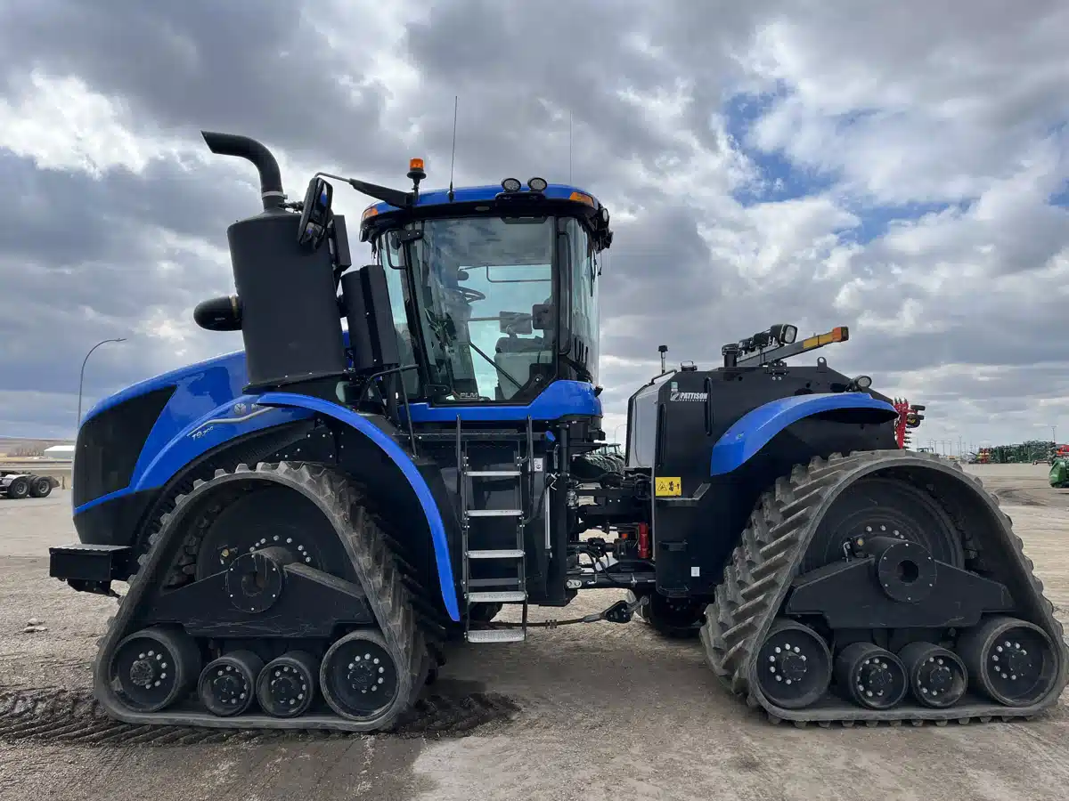 Gallery image 2 for 2022 New Holland T9.700 Tractor