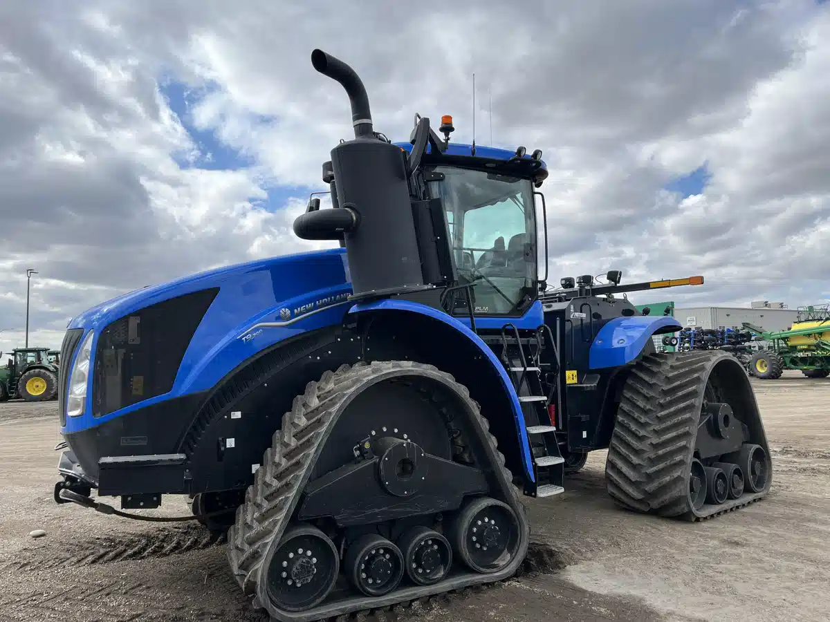 Gallery image 1 for 2022 New Holland T9.700 Tractor