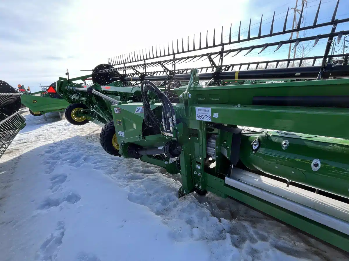 Gallery image 1 for 2025 John Deere HD45R Header - Draper