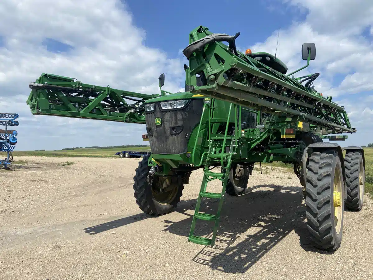 Photo de la Galerie 1 pour 2019 John Deere R4044 Arroseur - Automoteur