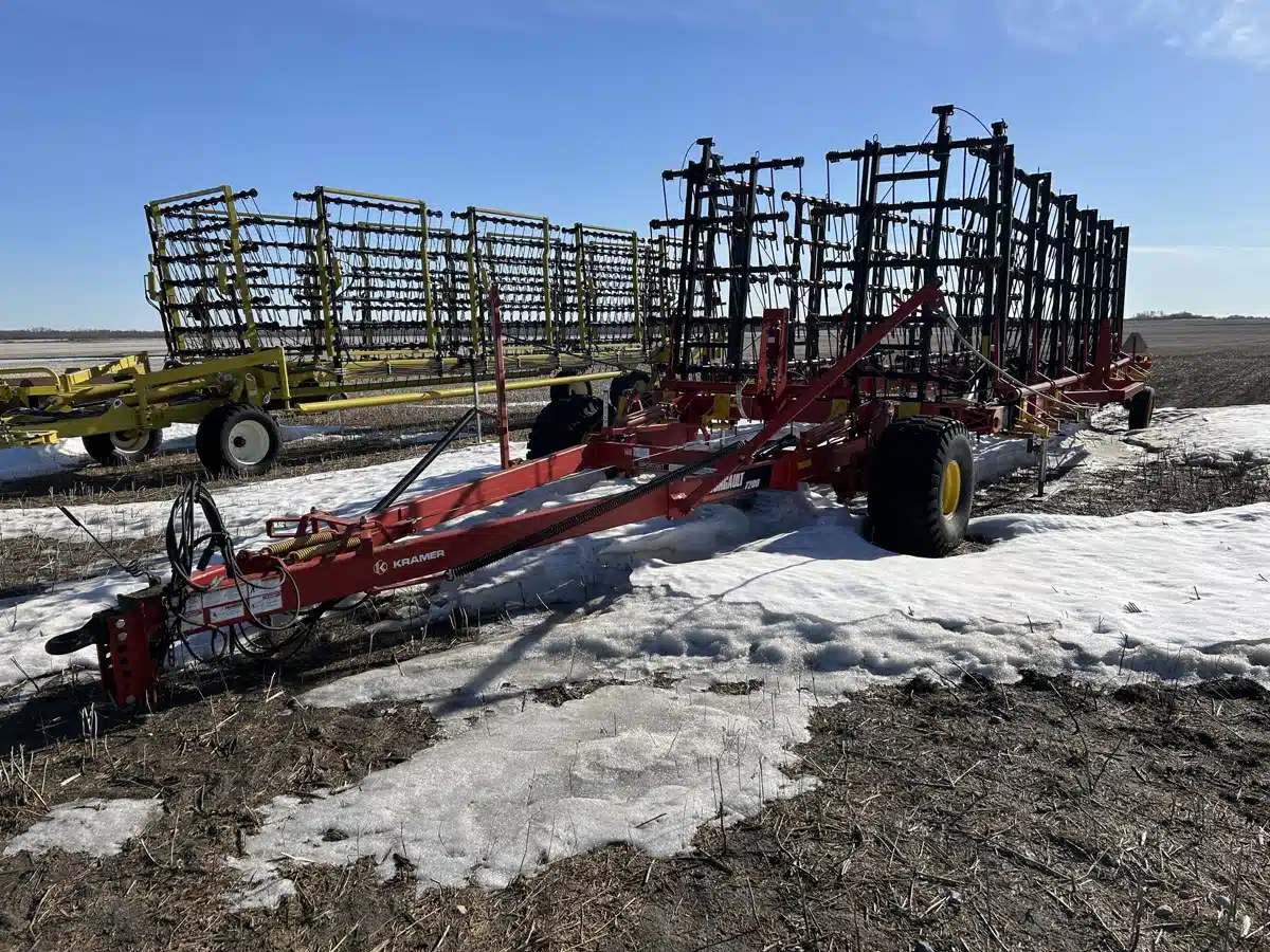 Gallery image 1 for 2012 Bourgault 7200 Harrow