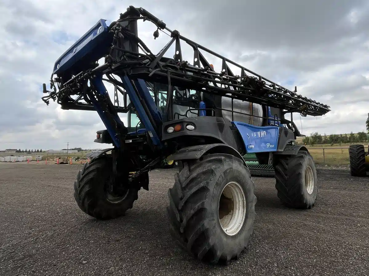 Gallery image 1 for 2016 New Holland SP400F Sprayer - Self Propelled