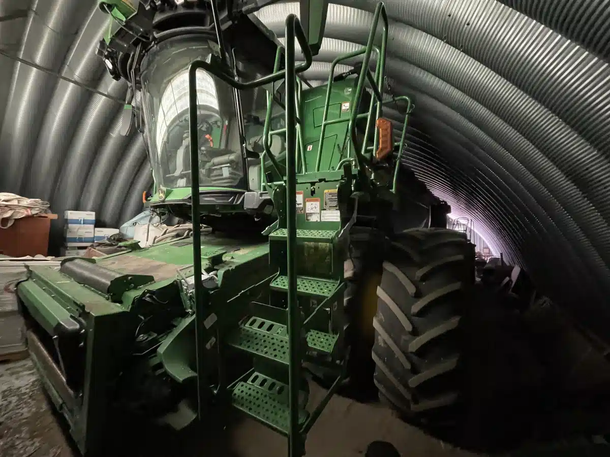 Gallery image 1 for 2021 John Deere X9 1000 Combine