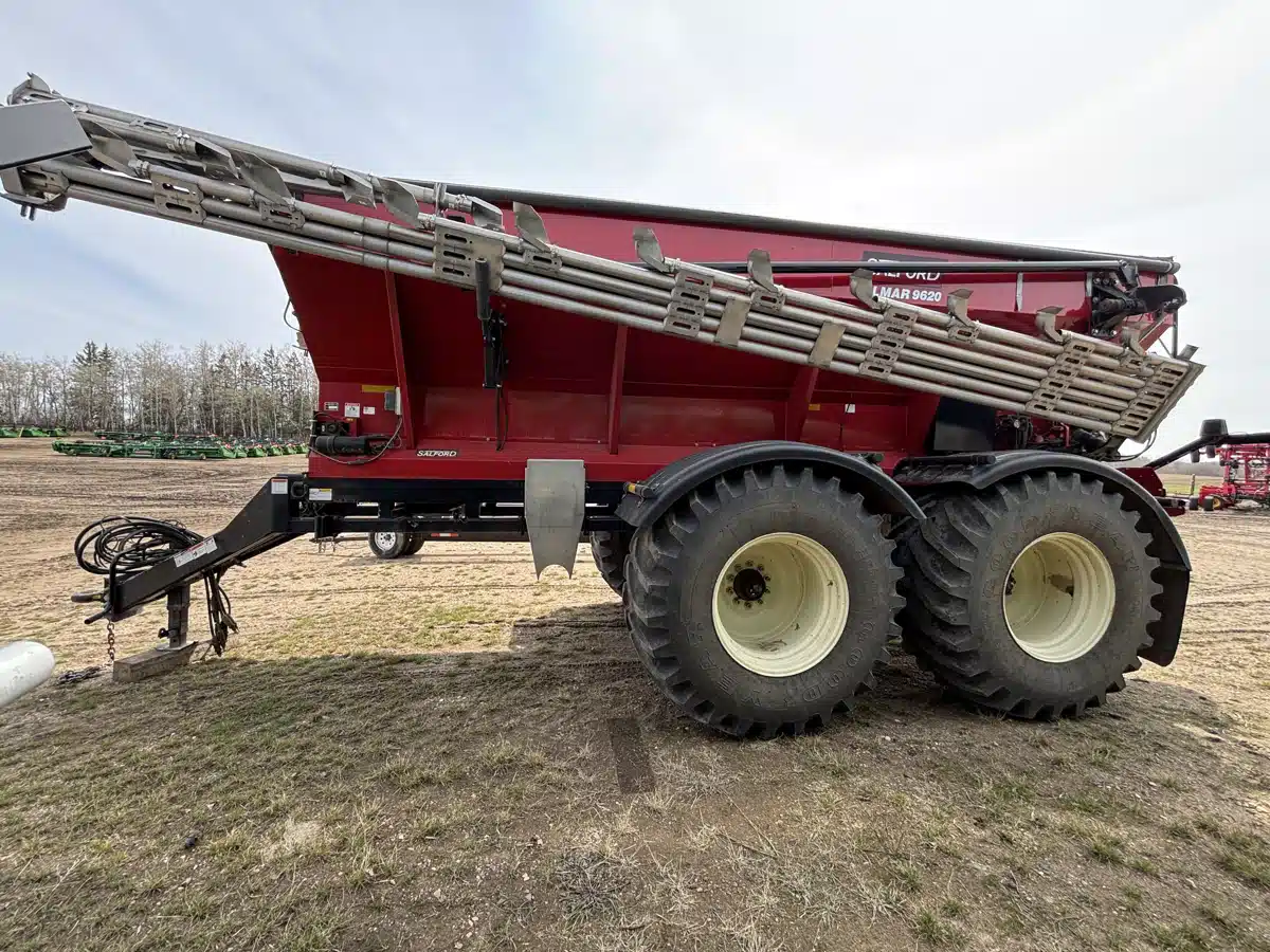 Gallery image 2 for 2020 Salford 9620 Spreader - Broadcast