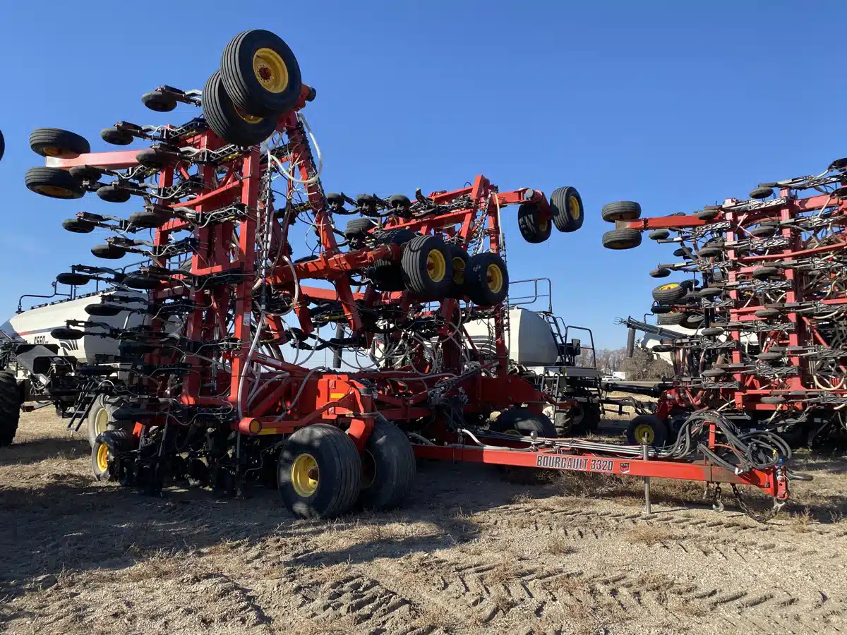Photo de la Galerie 2 pour 2012 Bourgault 3320-SIZE-UNSPECIFIED Semoir à air