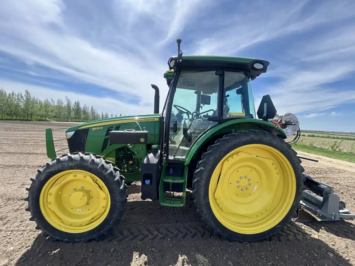 Photo de la Galerie 2 pour 2025 John Deere 5105M Tracteur