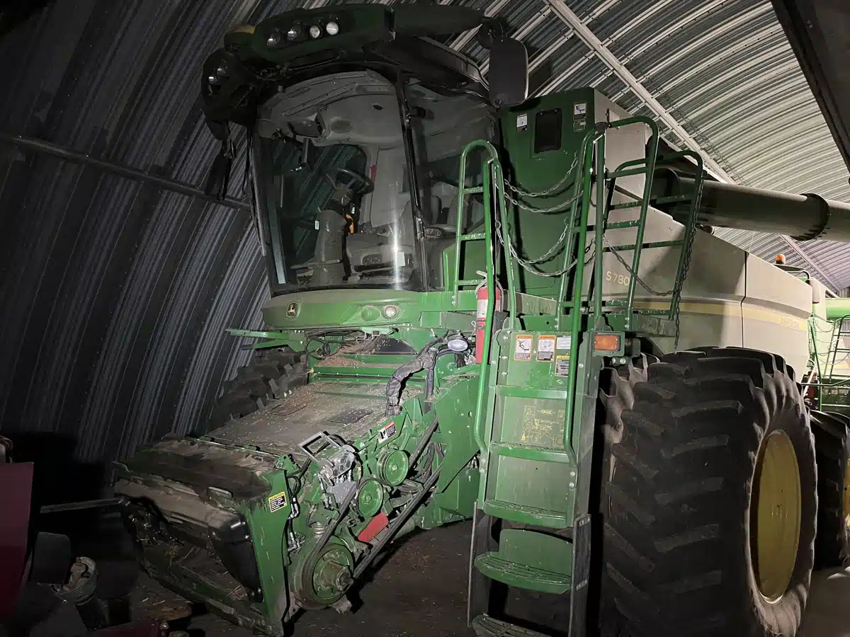 Gallery image 1 for 2020 John Deere S780 Combine