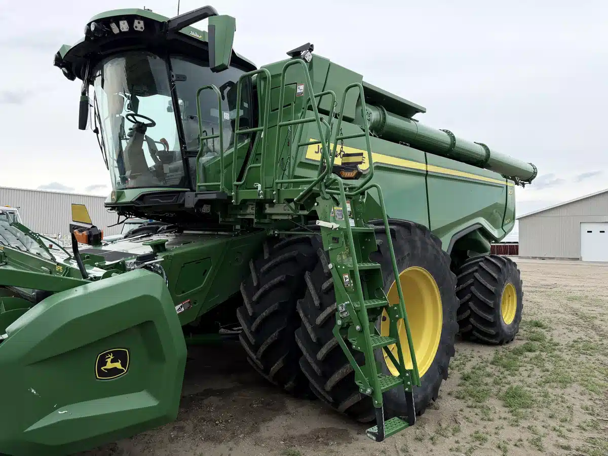 Photo de la Galerie 1 pour 2024 John Deere X9 1100 Batteuse