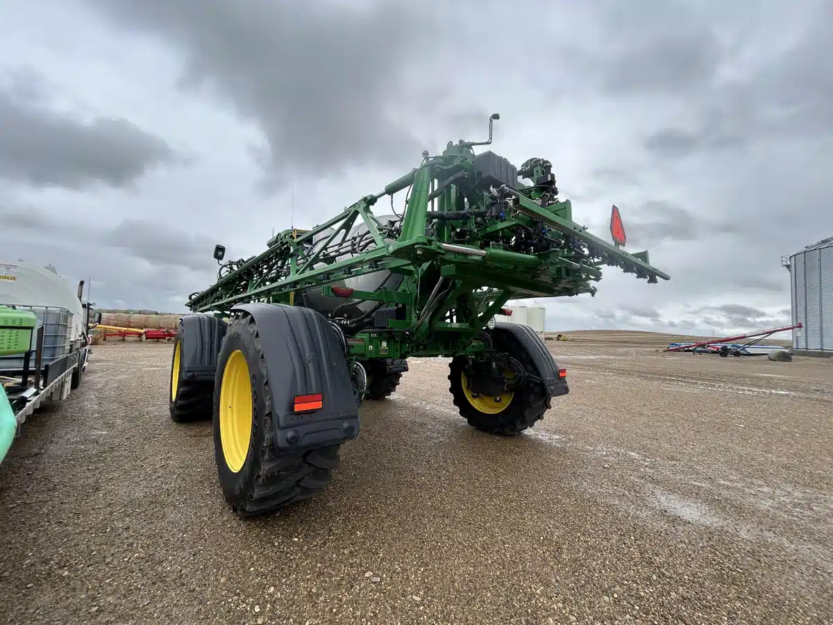 Photo de la Galerie 2 pour 2024 John Deere 616R Arroseur - Automoteur