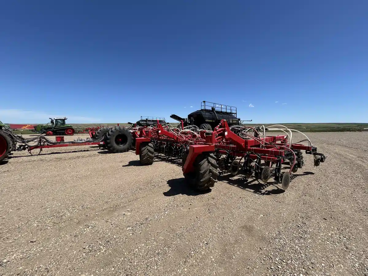 Gallery image 1 for 2025 Bourgault 3335-76PHD Signature Edition Air Drill
