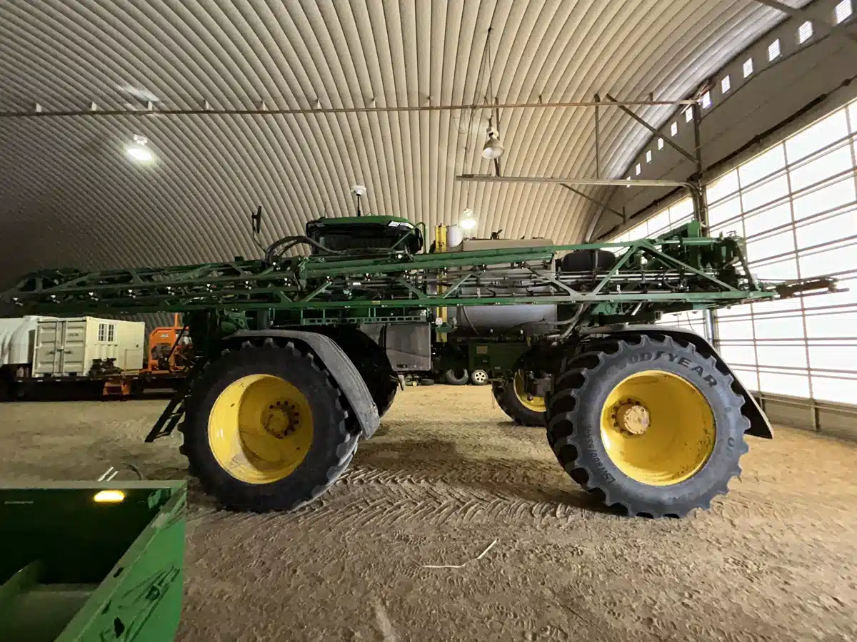 Photo de la Galerie 2 pour 2024 John Deere 616R Arroseur - Automoteur