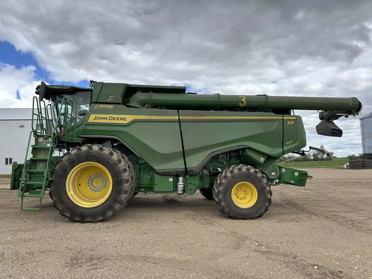 Photo de la Galerie 2 pour 2022 John Deere X9 1100 Batteuse