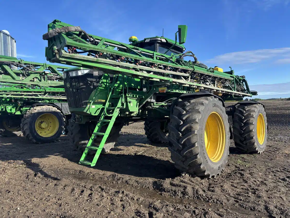 Photo de la Galerie 1 pour 2022 John Deere 612R Arroseur - Automoteur