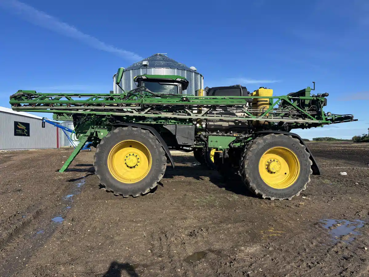 Photo de la Galerie 2 pour 2022 John Deere 612R Arroseur - Automoteur