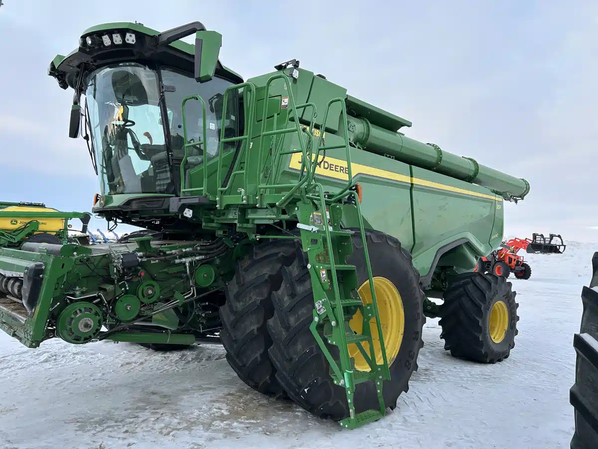 Photo de la Galerie 1 pour 2023 John Deere X9 1000 Batteuse