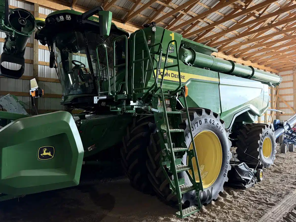 Photo de la Galerie 1 pour 2022 John Deere X9 1000 Batteuse