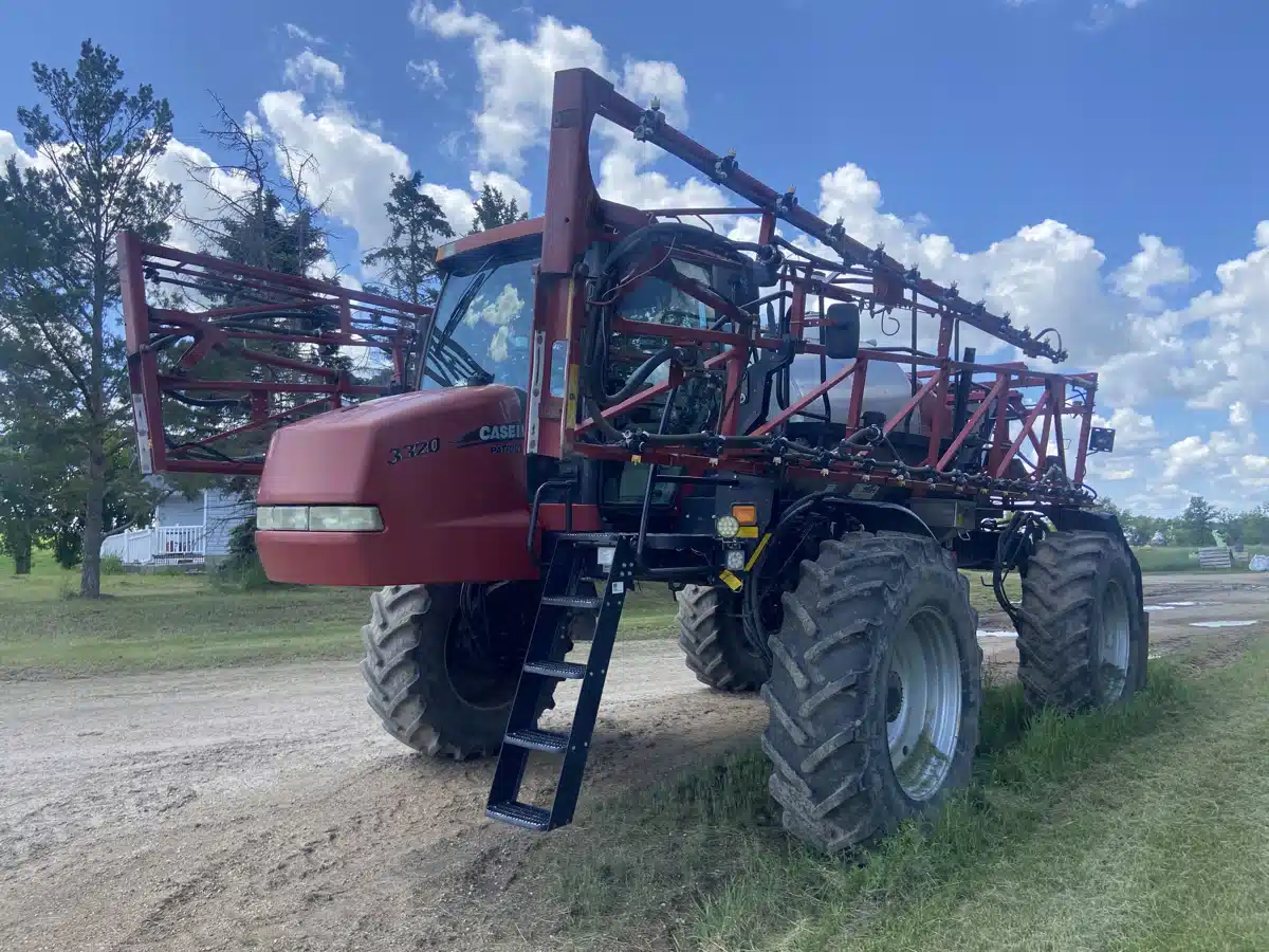 Gallery image 1 for 2006 Case IH PATRIOT 3320 Sprayer - Self Propelled
