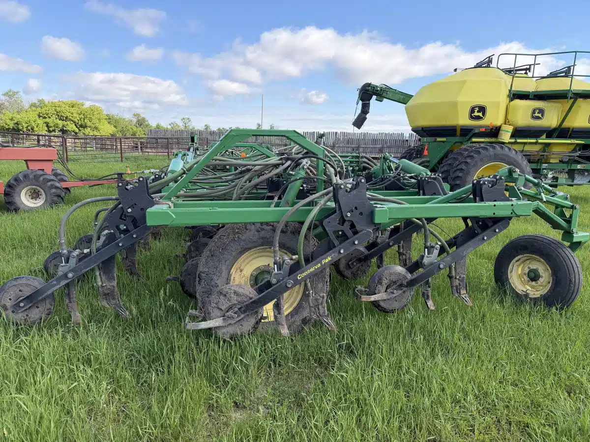Gallery image 2 for 2010 John Deere 1870 Air Drill