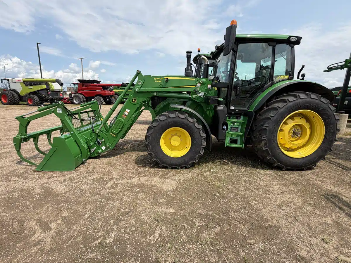 Photo de la Galerie 2 pour 2024 John Deere 6R 150 Tracteur