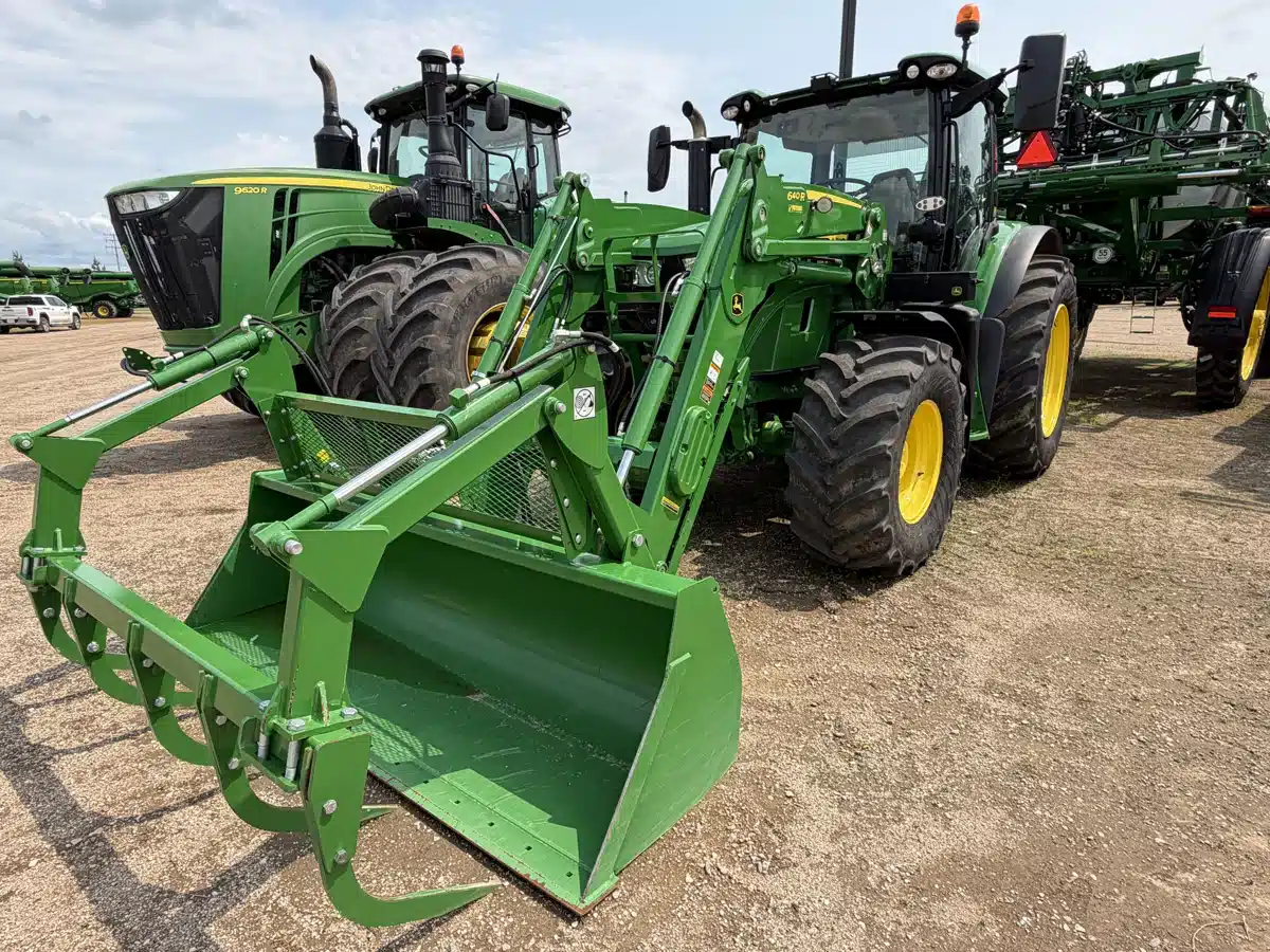 Photo de la Galerie 1 pour 2024 John Deere 6R 150 Tracteur