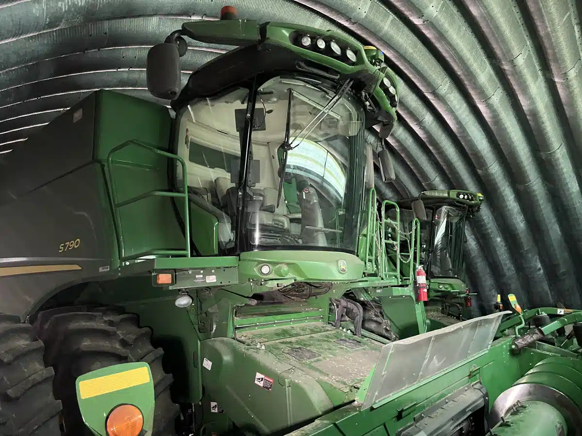 Gallery image 2 for 2018 John Deere S790 Combine