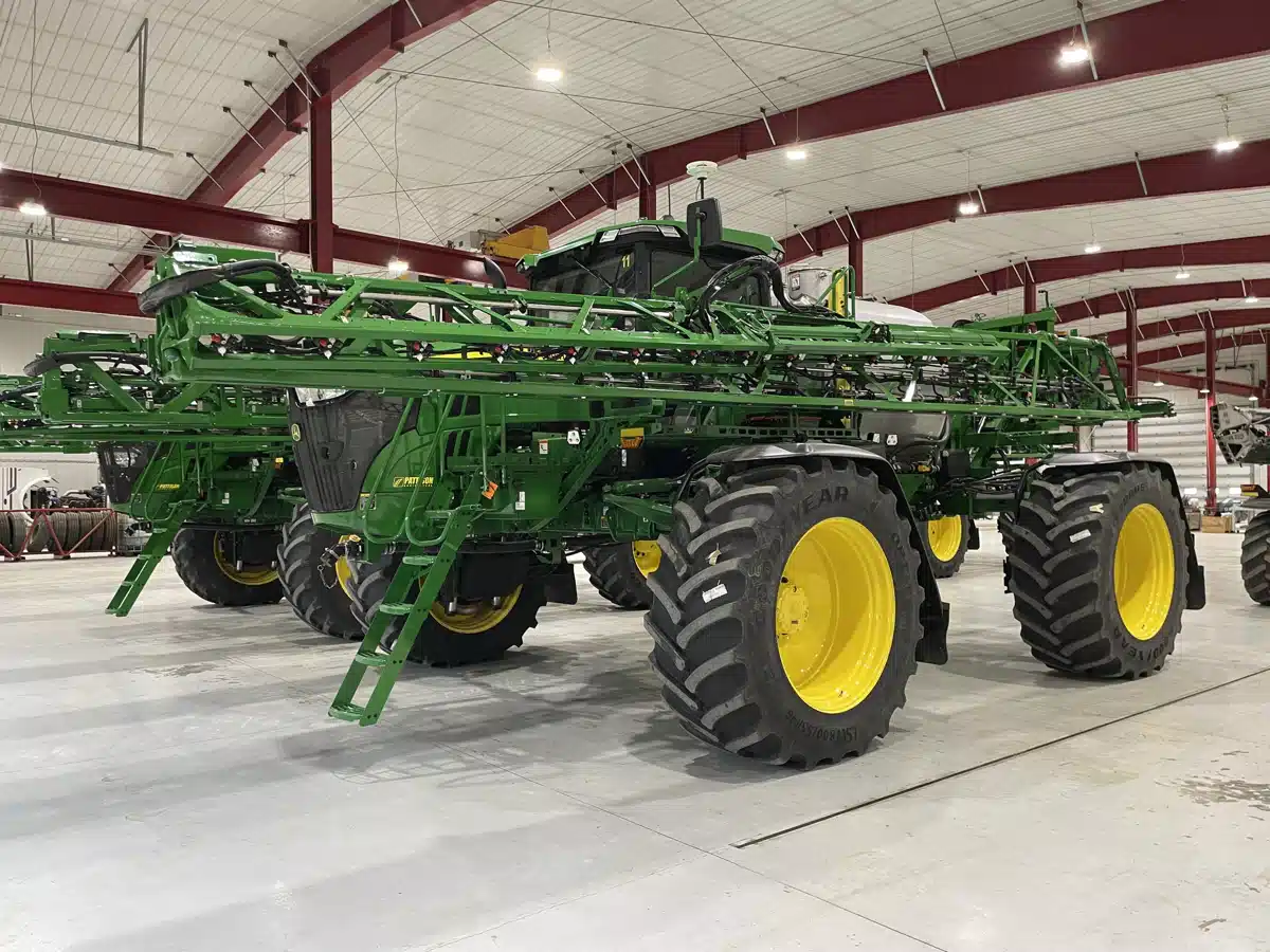 Gallery image 2 for 2025 John Deere 616R Sprayer - Self Propelled