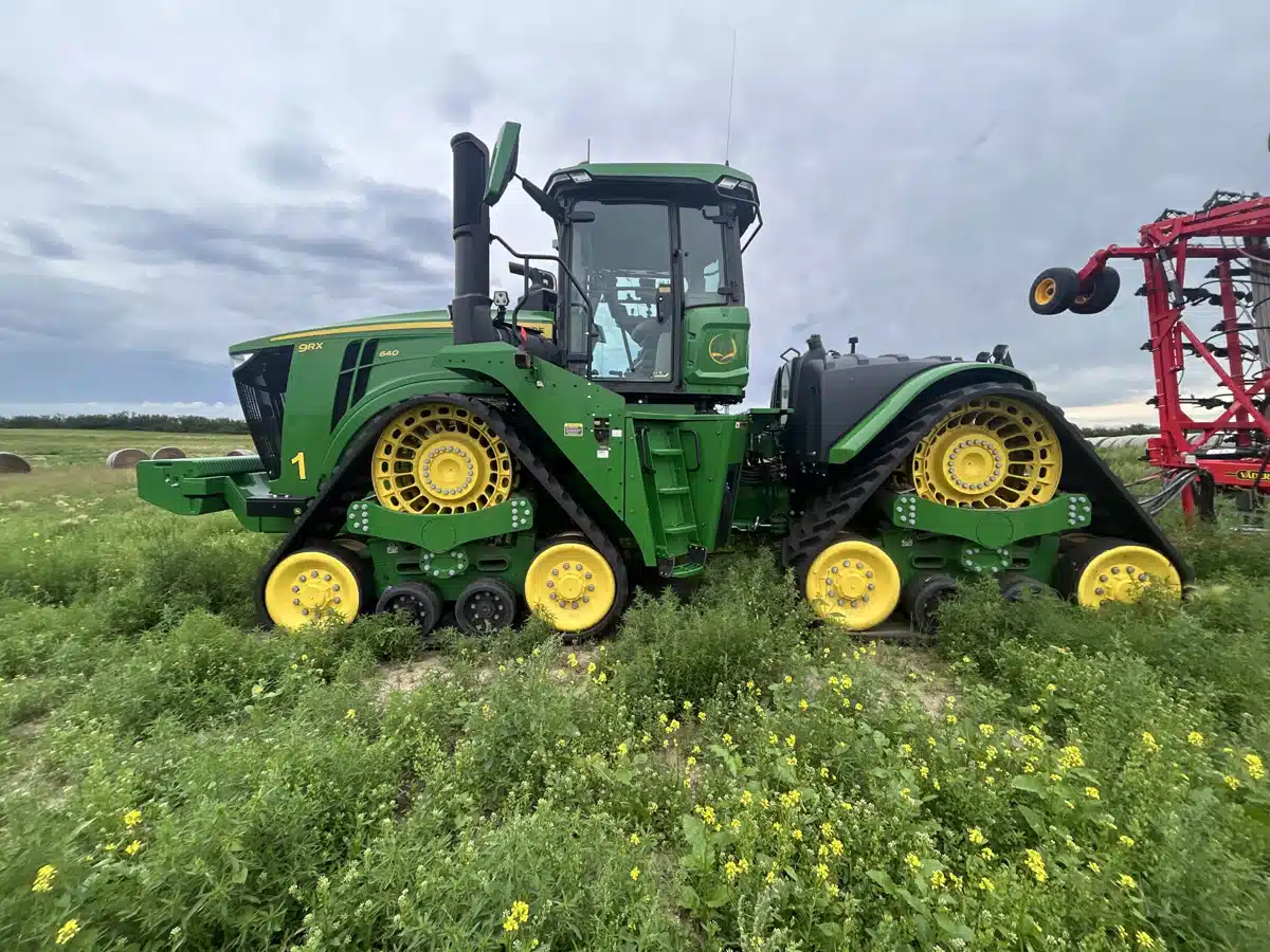 Gallery image 2 for 2026 John Deere 9RX 640 Tractor