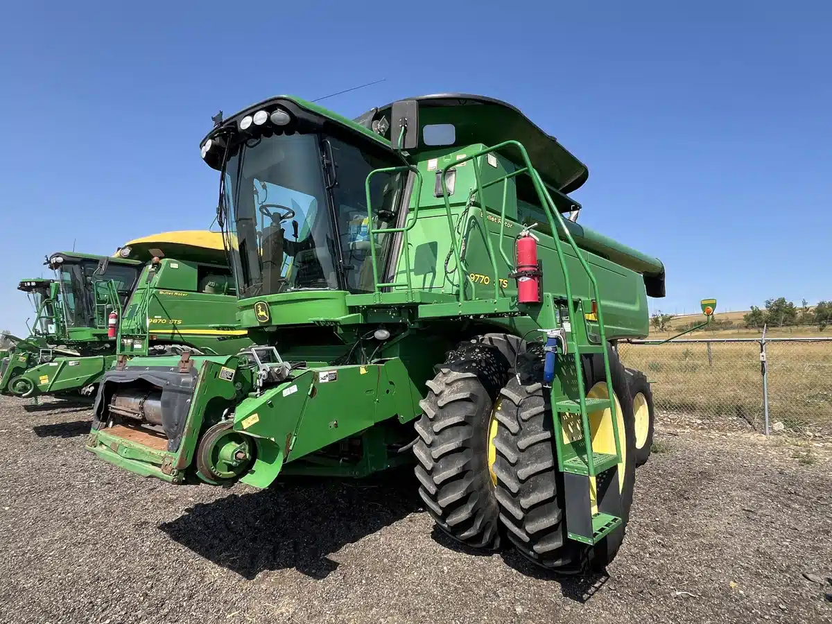 Photo de la Galerie 1 pour 2008 John Deere 9770 STS Batteuse